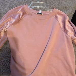 pink crewneck with velvet sleeves